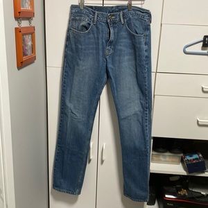 Levi’s men’s blue jeans. 33/34. Style 550